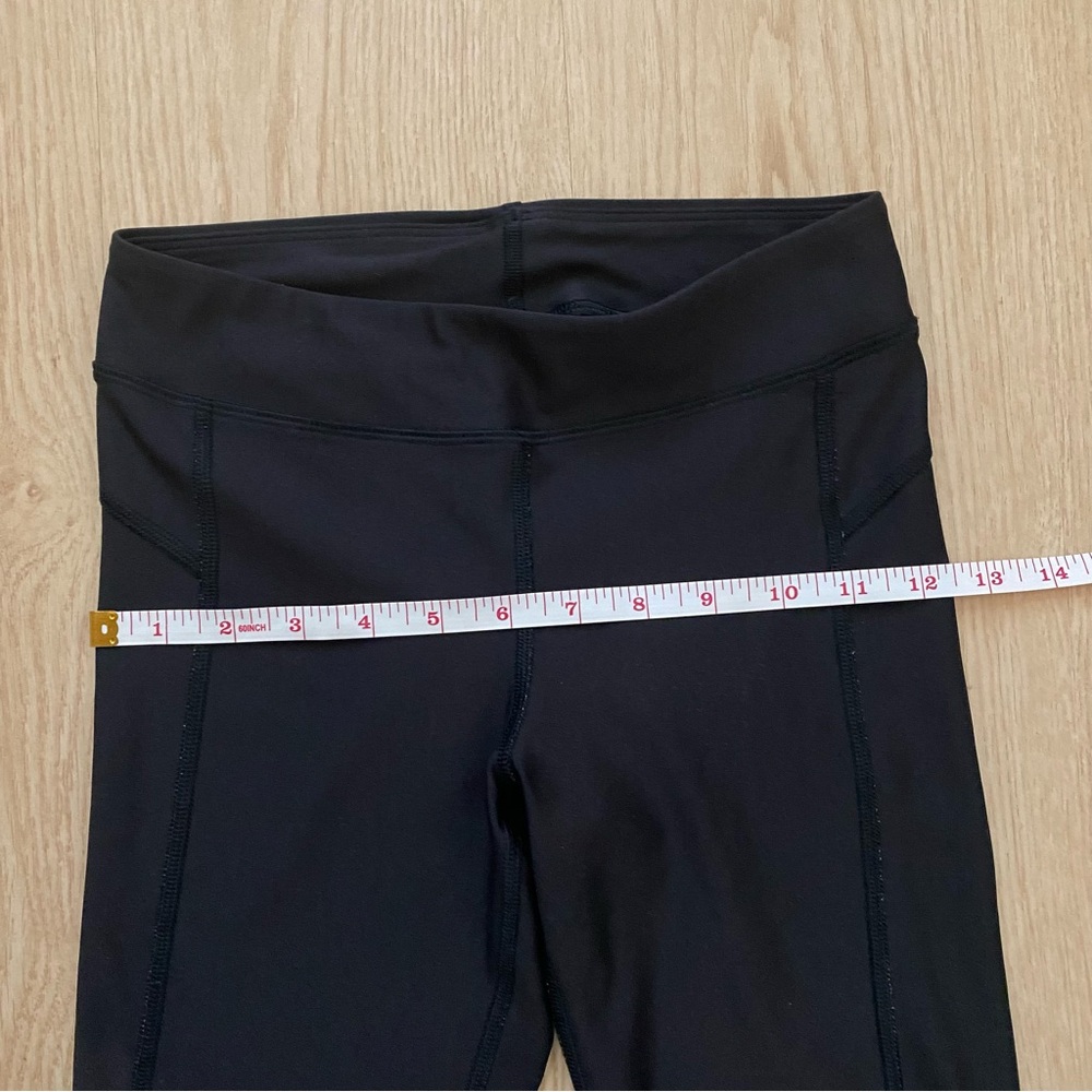 Under Armour Women's UA HeatGear® Armour Capris Black Size XS - Picture 6 of 9